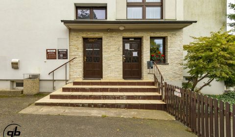 1920x1920wm2510021223-261ad-investicni-prilezitost-v-hnojniku-prodej-1-2-zdravotniho-strediska-gh6a9426-edit-kopie-c2dec0886f-319633231