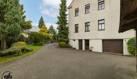 1920x1920wm2510021223-95b51-investicni-prilezitost-v-hnojniku-prodej-1-2-zdravotniho-strediska-gh6a9663-edit-kopie-9b59c0886f-3993212419