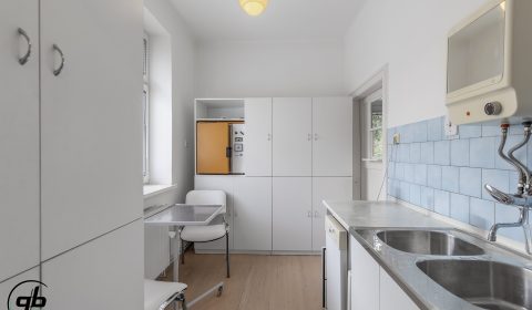 1920x1920wm2510021223-b1fd5-investicni-prilezitost-v-hnojniku-prodej-1-2-zdravotniho-strediska-gh6a9550-edit-kopie-b9cec0886f-1203111447