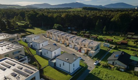 1920x1920wm2510021223-d8640-prodej-novostavby-rodinneho-domu-nove-dvory-podhuri-frydek-mistek-dji-0967-82f4c0886f-2540689092