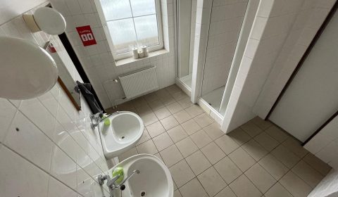 1920x1920wm2605260600-2a032-pronajem-kancelare-63-m2-ostrava-marianske-hory-1np-prava-wc-ori-099969f22a-1612994619